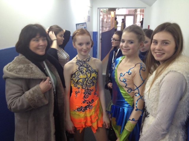 559716_223843774421612_712591375_n